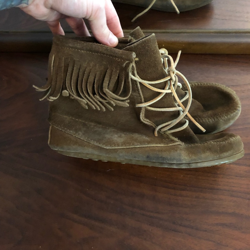 Minnetonka Fringe Moccasin